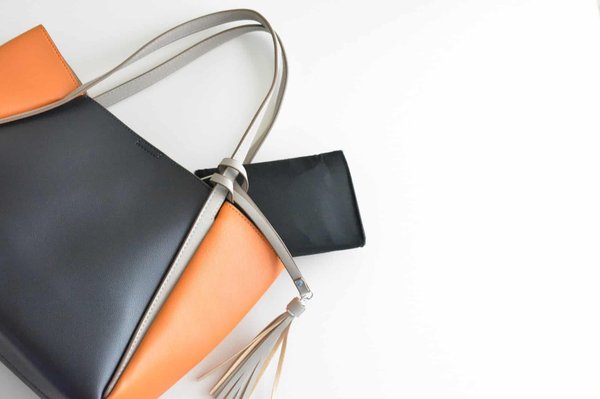 What Are the Top Vegan Leather Handbag Designs for Executive Women?